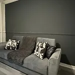 Sea View Retreat Lingdale