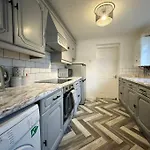 Sea View Retreat Lingdale