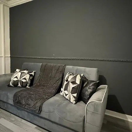 Sea View Retreat Lingdale